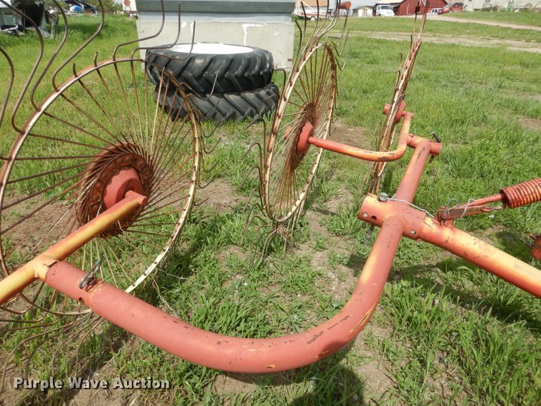 image for item FI9090 Vicon hay rake