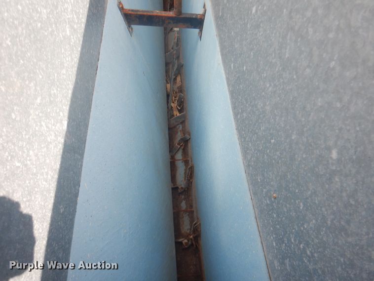 image for item FI9092 Hog feeder