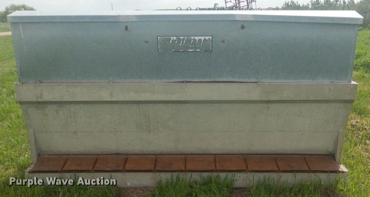 image for item FI9092 Hog feeder