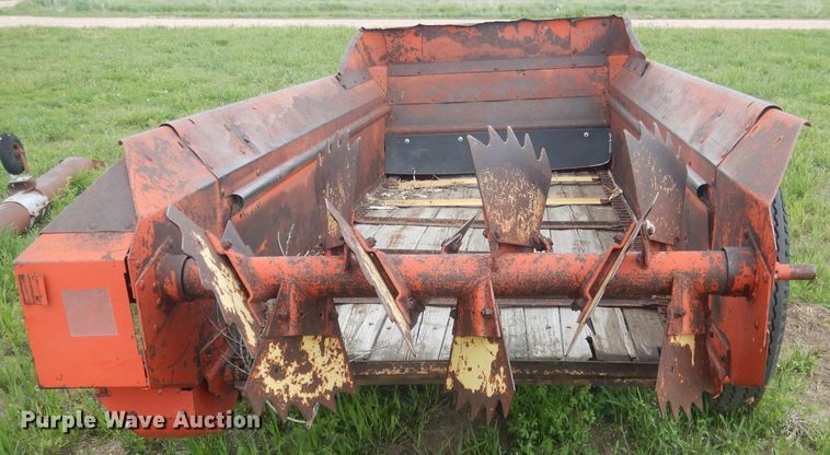 image for item FI9094 New Holland 213  manure spreader