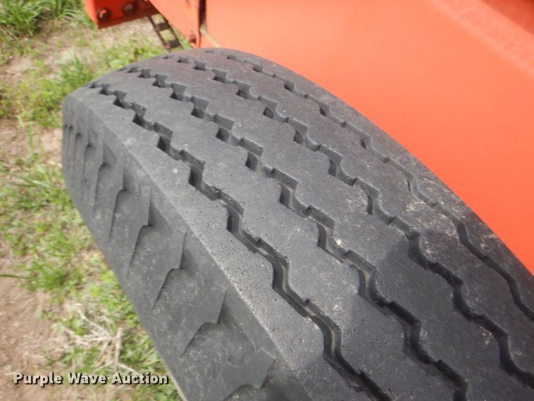 image for item FI9094 New Holland 213  manure spreader