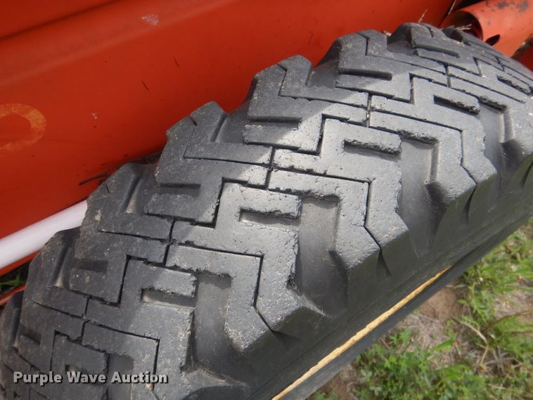 image for item FI9094 New Holland 213  manure spreader