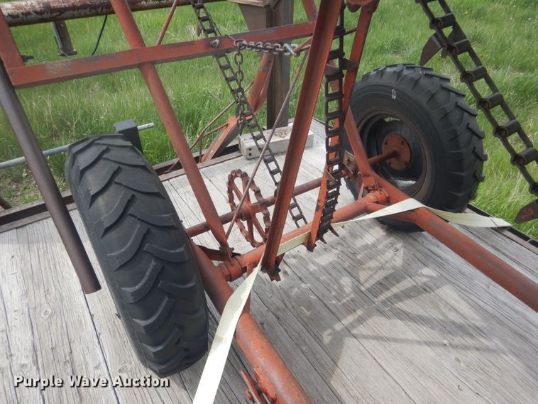 image for item FI9095 Hay bale elevator