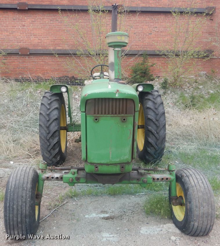 image for item FI9097 John Deere 4010  tractor
