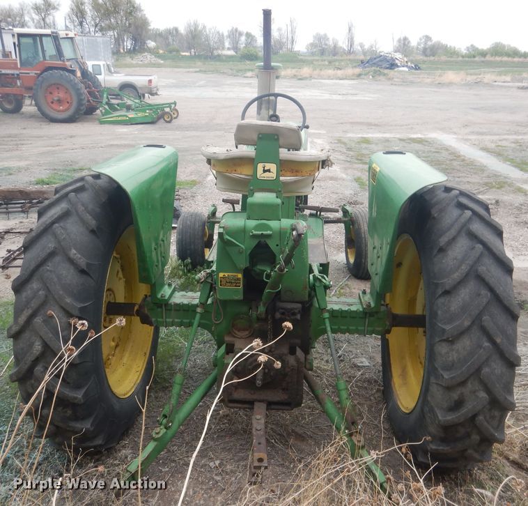 image for item FI9097 John Deere 4010  tractor