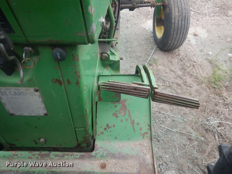 image for item FI9097 John Deere 4010  tractor