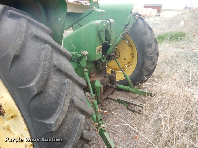 image for item FI9097 John Deere 4010  tractor