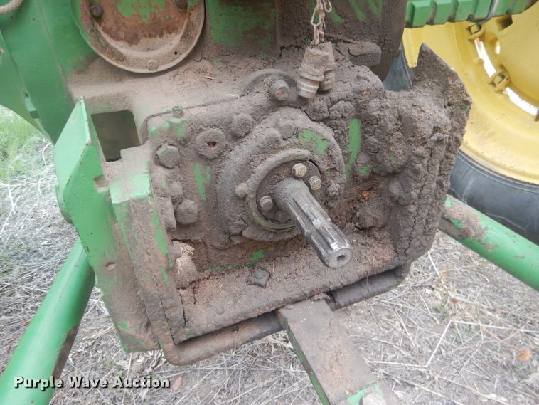 image for item FI9097 John Deere 4010  tractor