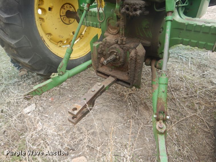 image for item FI9097 John Deere 4010  tractor