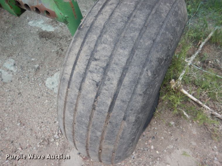 image for item FI9097 John Deere 4010  tractor