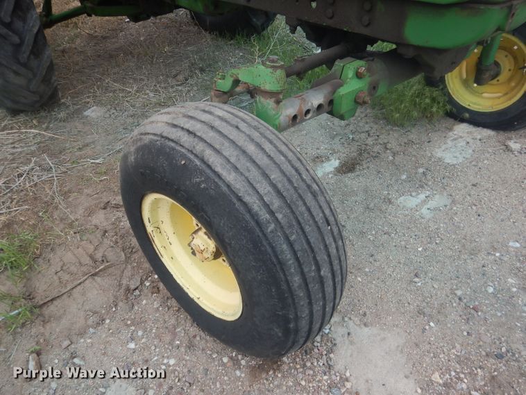 image for item FI9097 John Deere 4010  tractor