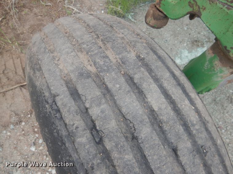 image for item FI9097 John Deere 4010  tractor