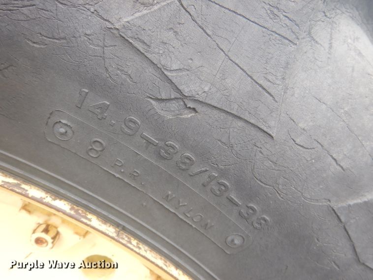 image for item FI9097 John Deere 4010  tractor