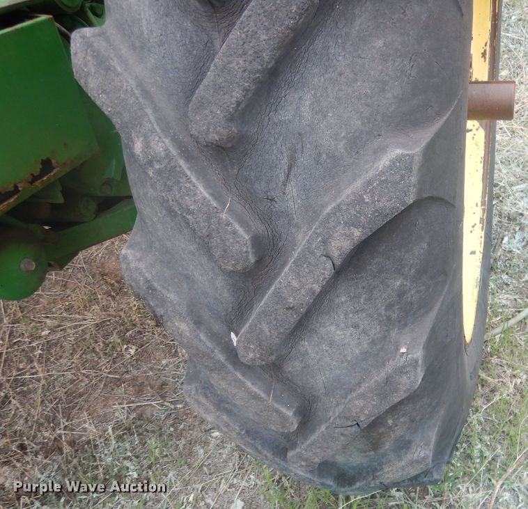 image for item FI9097 John Deere 4010  tractor