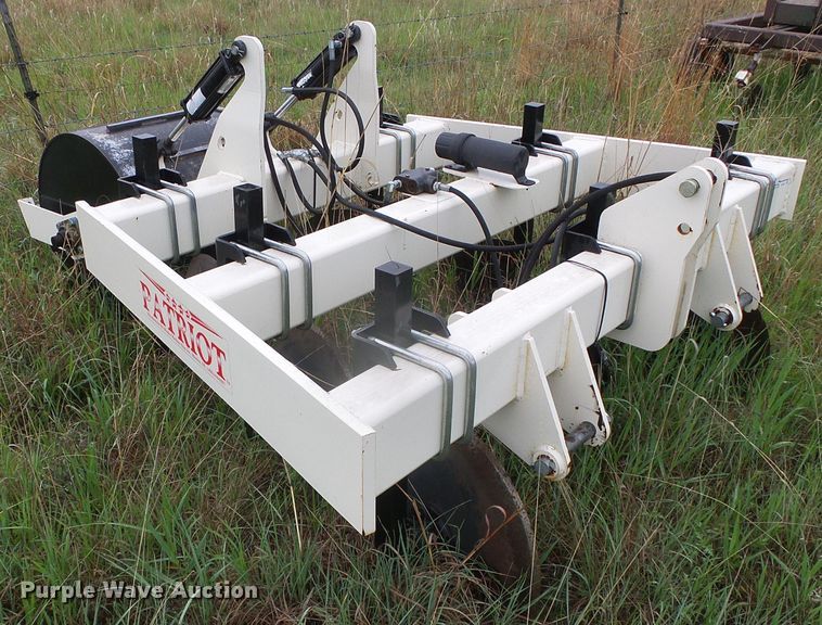 image for item GR9447 Patriot track closer