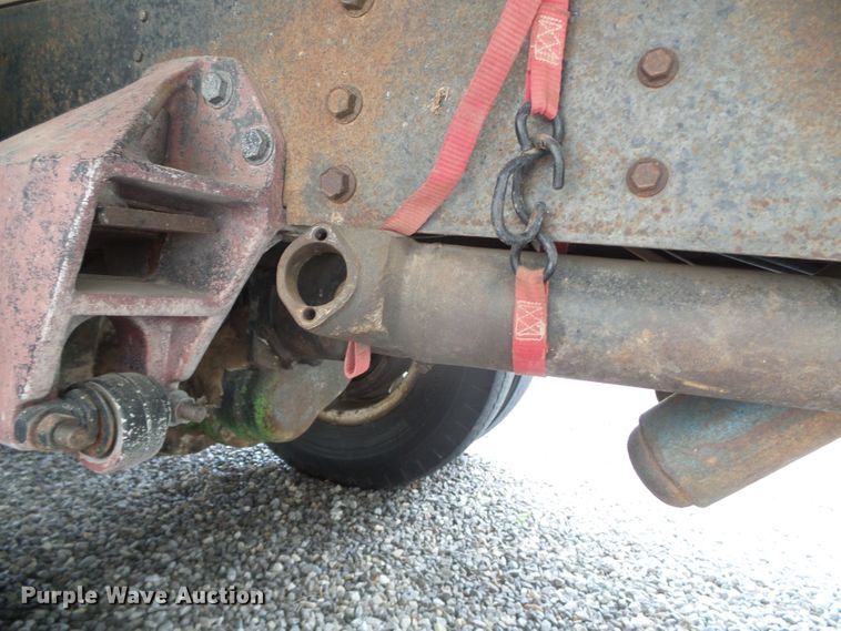 image for item GR9449 1975 White 8664T  grain truck