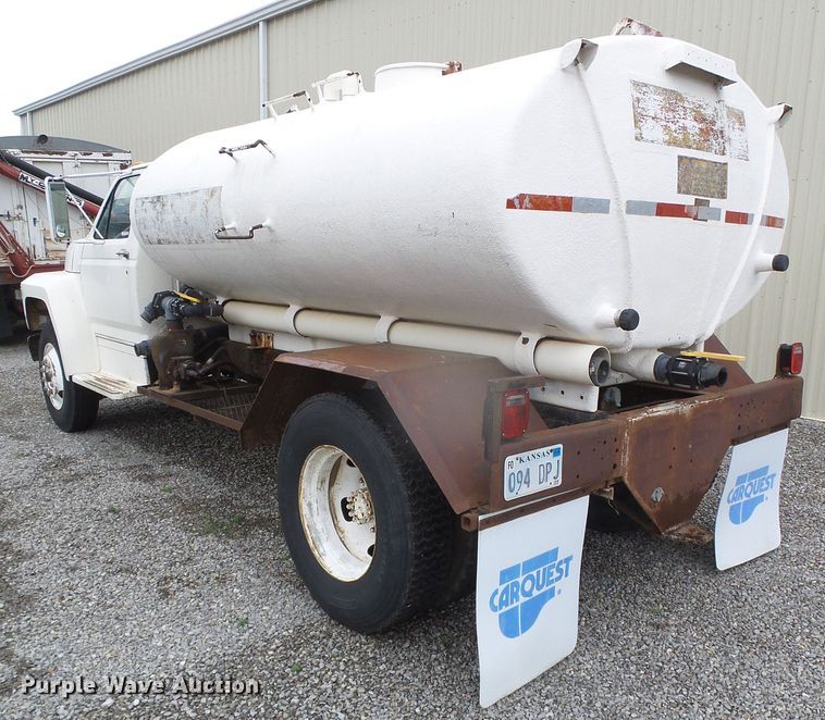 image for item GR9450 1981 Ford  water truck