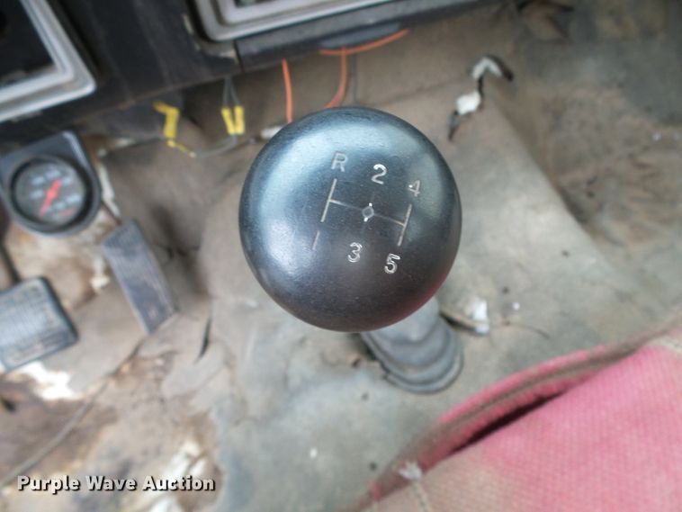 image for item GR9450 1981 Ford  water truck