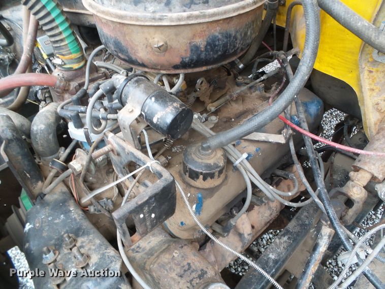 image for item GR9450 1981 Ford  water truck