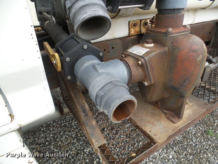 image for item GR9450 1981 Ford  water truck