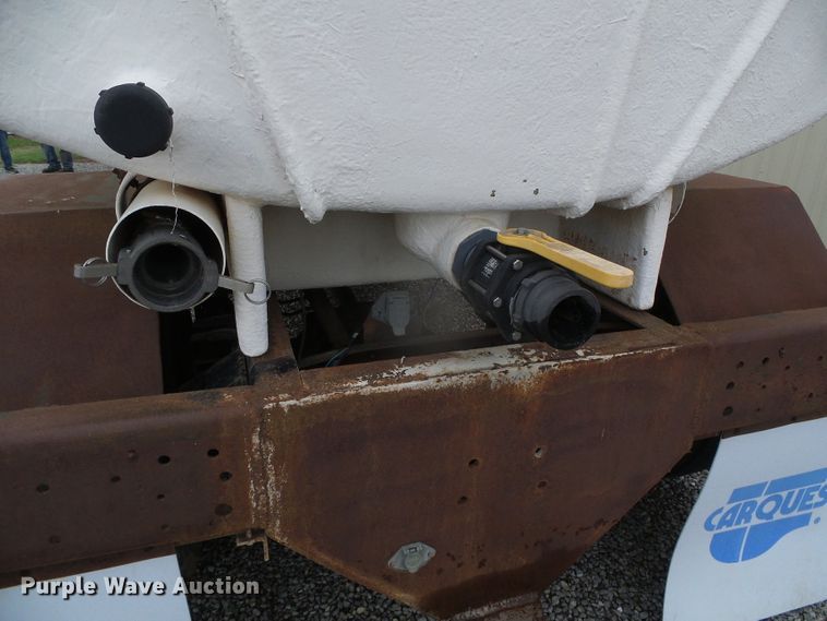 image for item GR9450 1981 Ford  water truck