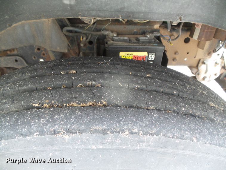 image for item GR9450 1981 Ford  water truck