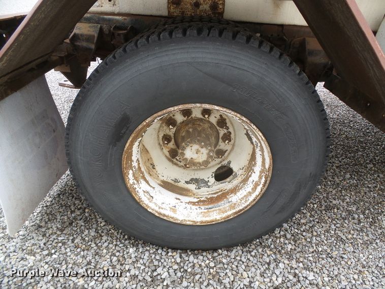 image for item GR9450 1981 Ford  water truck