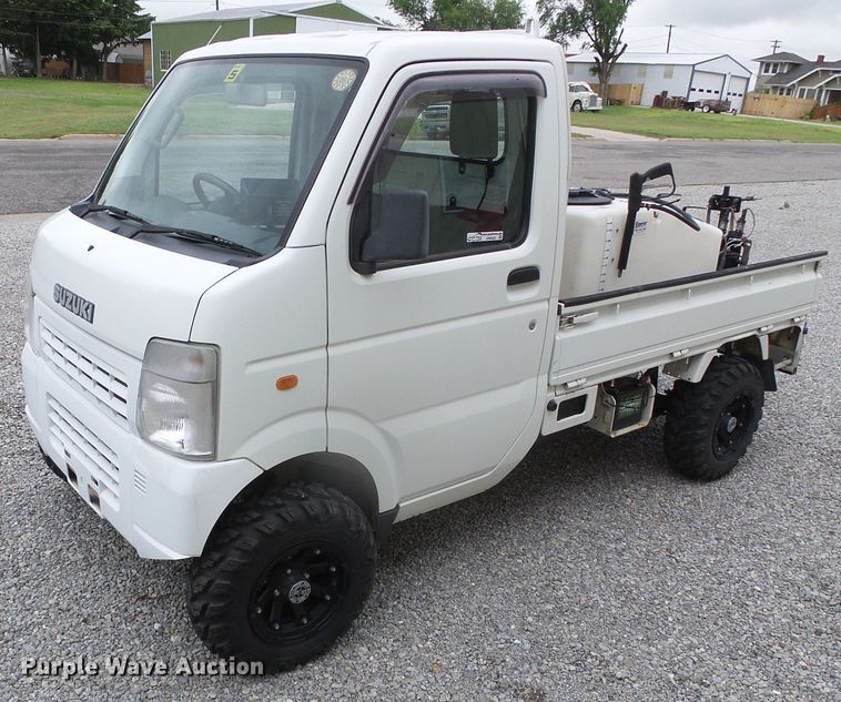 image for item GR9453 2006 Suzuki  mini truck