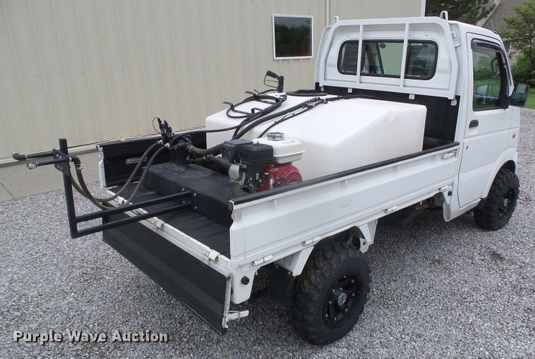 image for item GR9453 2006 Suzuki  mini truck