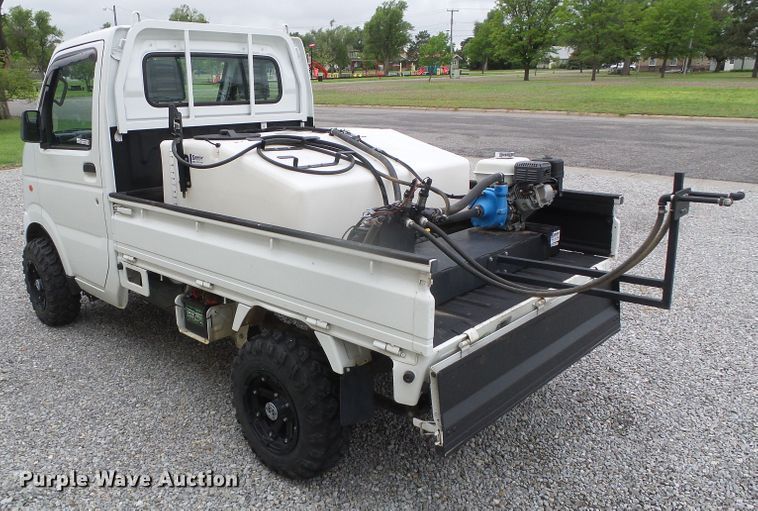 image for item GR9453 2006 Suzuki  mini truck