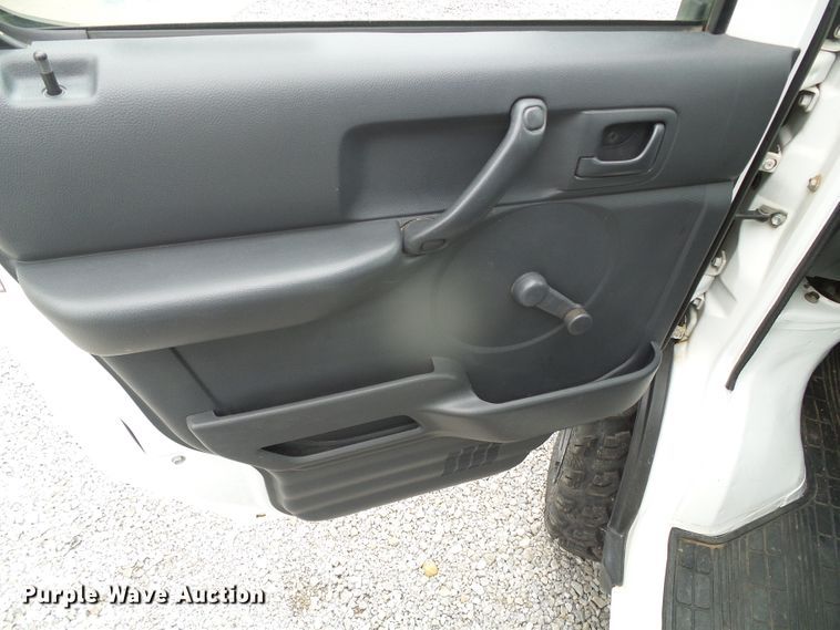 image for item GR9453 2006 Suzuki  mini truck