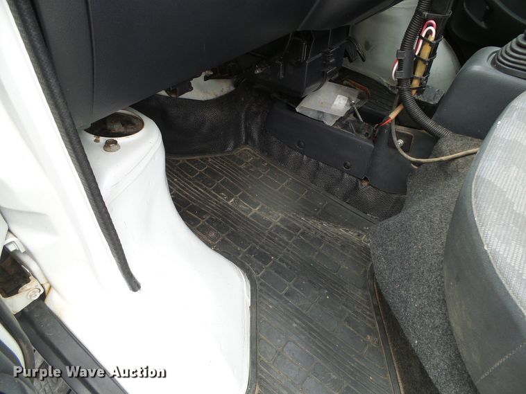 image for item GR9453 2006 Suzuki  mini truck