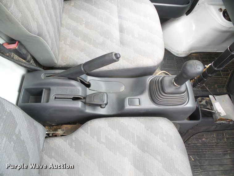 image for item GR9453 2006 Suzuki  mini truck