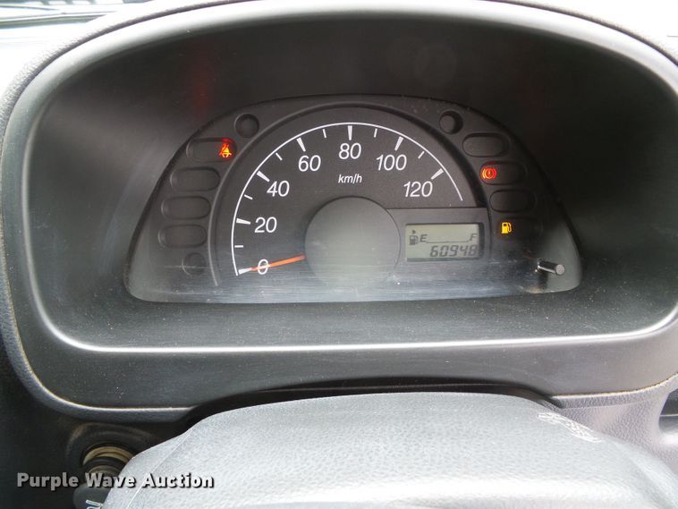 image for item GR9453 2006 Suzuki  mini truck