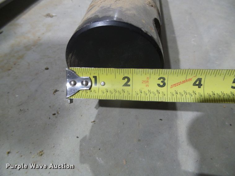 image for item GR9454 Feederhouse cylinders