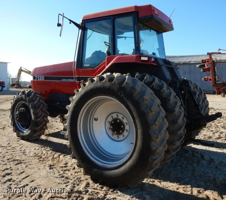 image for item HD9244 1988 Case IH 7120  MFWD tractor