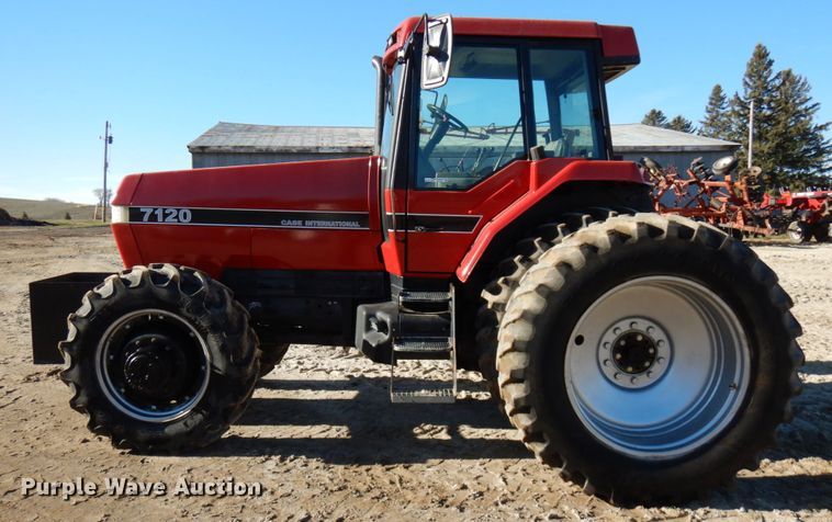 image for item HD9244 1988 Case IH 7120  MFWD tractor