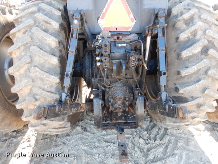 image for item HD9244 1988 Case IH 7120  MFWD tractor