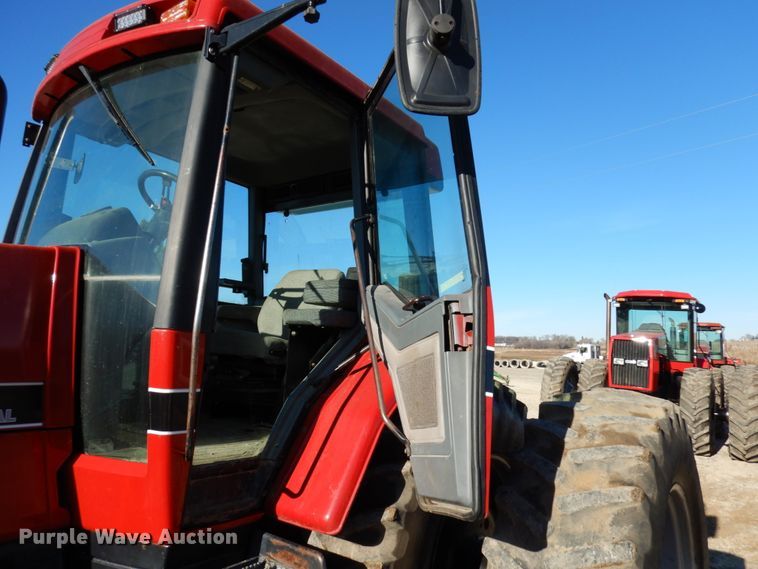 image for item HD9244 1988 Case IH 7120  MFWD tractor