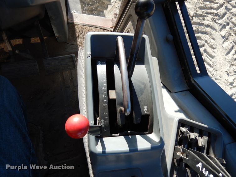 image for item HD9244 1988 Case IH 7120  MFWD tractor