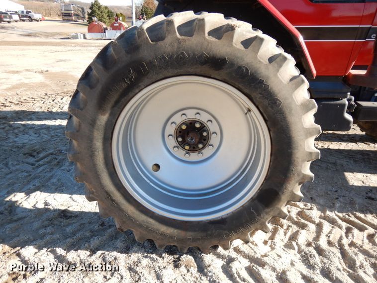 image for item HD9244 1988 Case IH 7120  MFWD tractor