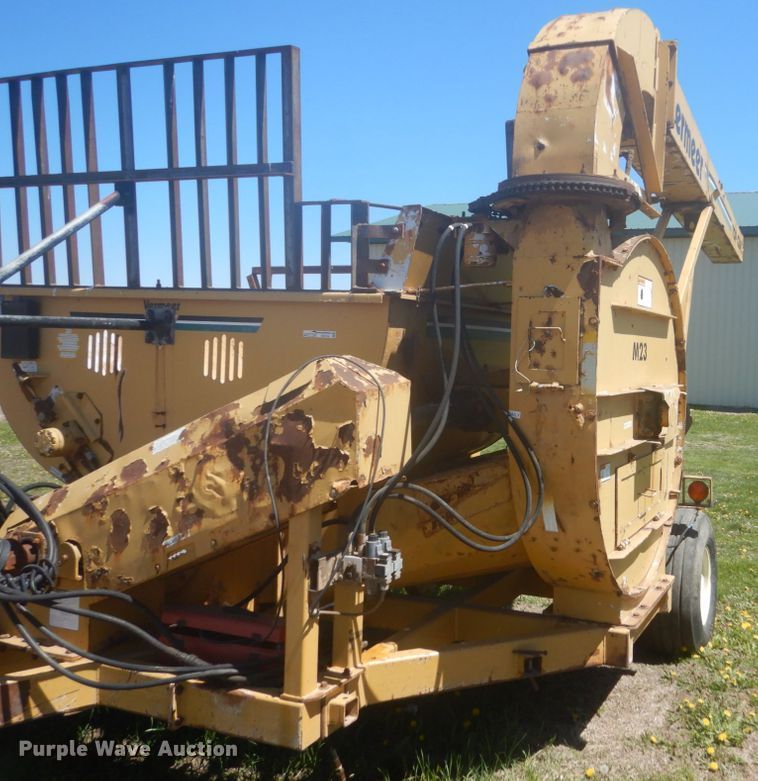 image for item HE9704 2004 Vermeer Top Gun   straw blower