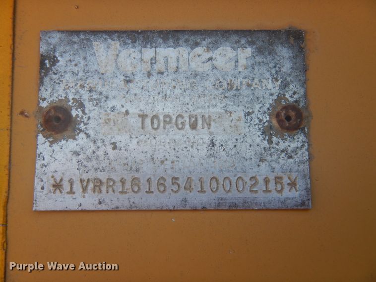 image for item HE9704 2004 Vermeer Top Gun   straw blower