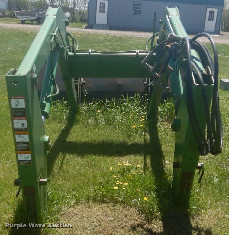 image for item HE9705 John Deere 740  loader