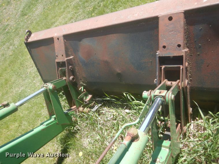 image for item HE9705 John Deere 740  loader