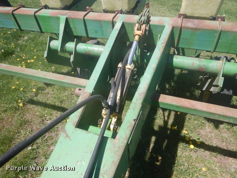 image for item HE9710 John Deere P7000  planter