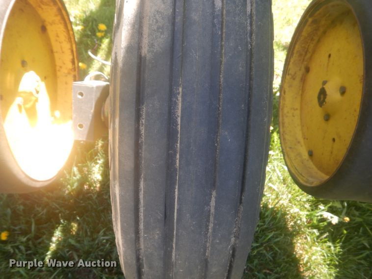 image for item HE9710 John Deere P7000  planter