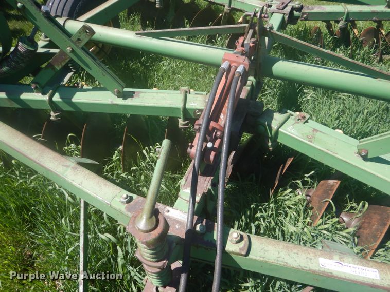 image for item HE9712 John Deere H1120  tandem disk