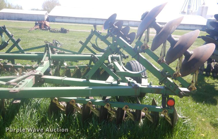 image for item HE9712 John Deere H1120  tandem disk