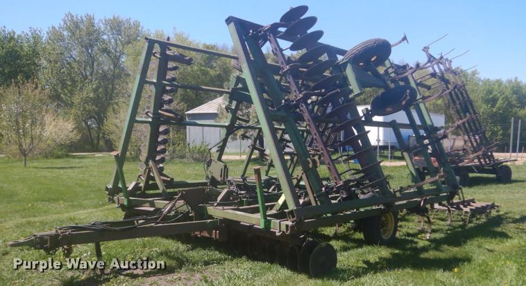 image for item HE9713 John Deere 722  mulcher finisher